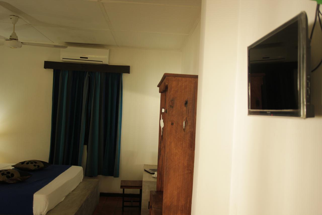 Hotel Dambulu Oya Family Park Dambulla Esterno foto
